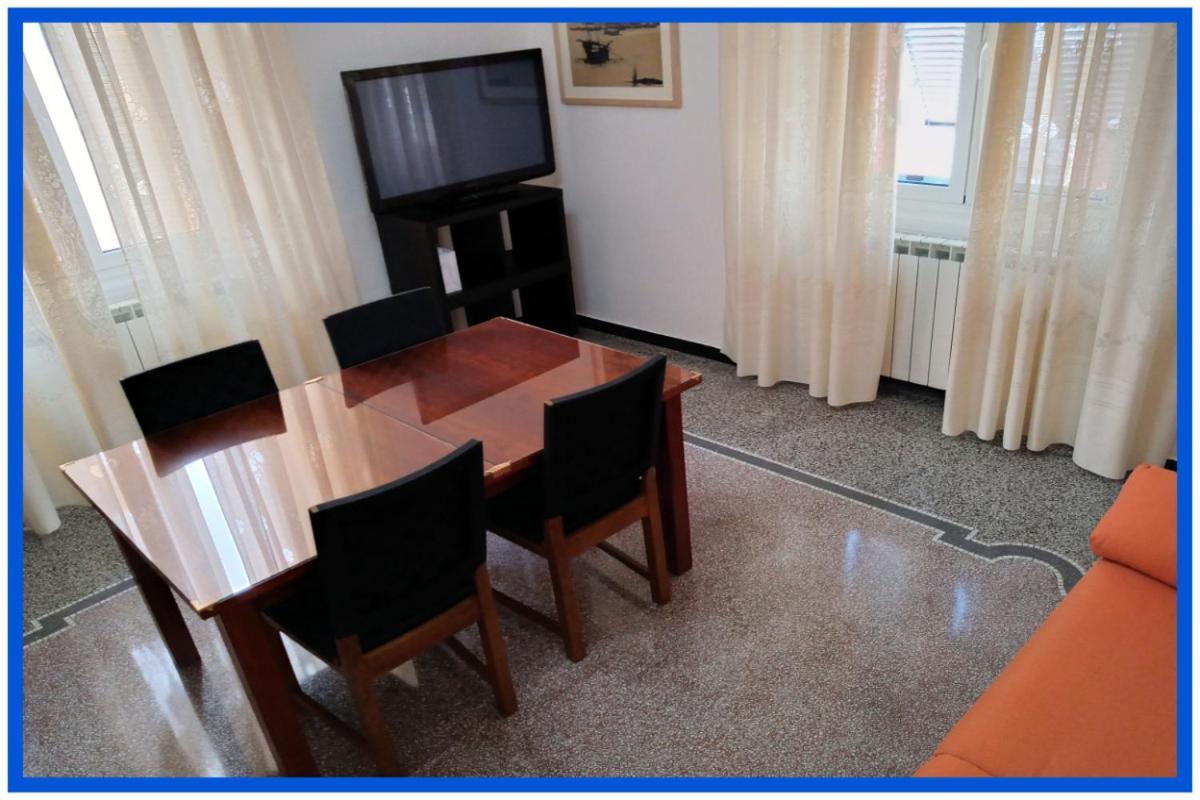 La Casa Di Anna A Due Passi Dal Mare... E Non Solo Apartment Vado Ligure Luaran gambar