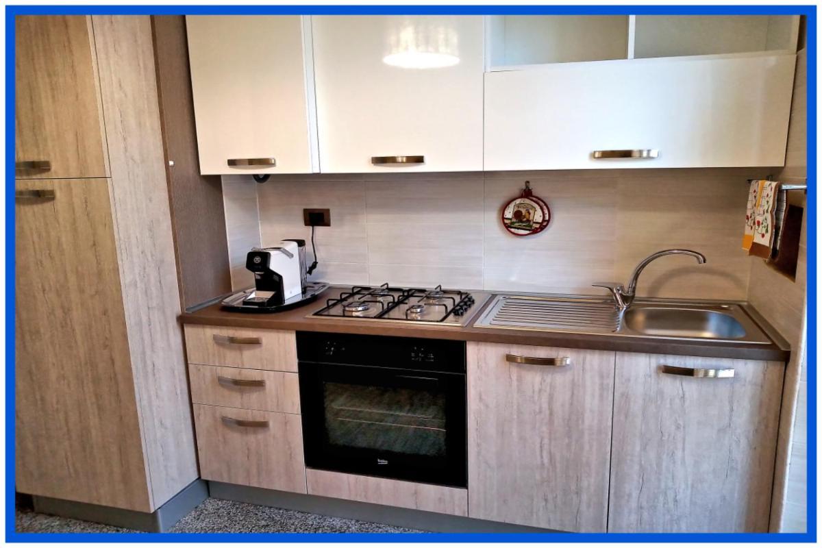 La Casa Di Anna A Due Passi Dal Mare... E Non Solo Apartment Vado Ligure Luaran gambar